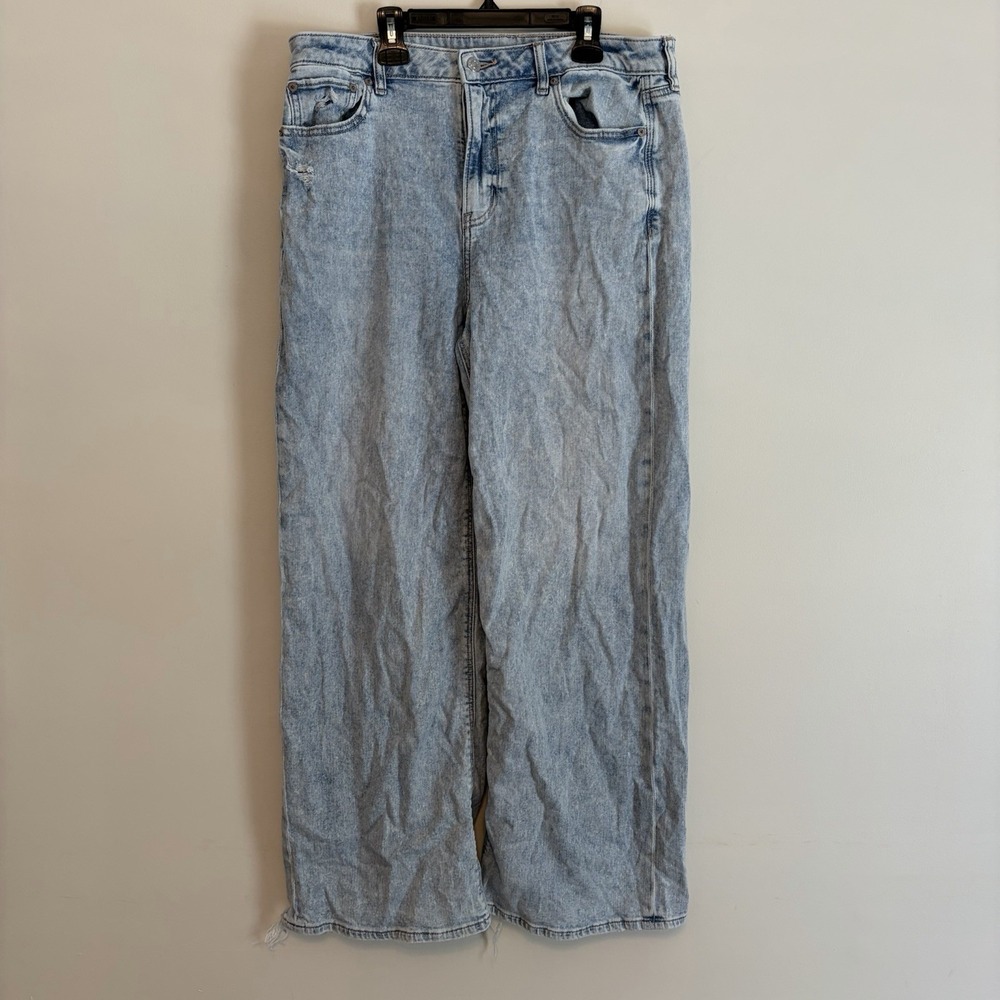 american Eagle wide leg light wash denim blue jeans 10 r Baggy Distress Skater